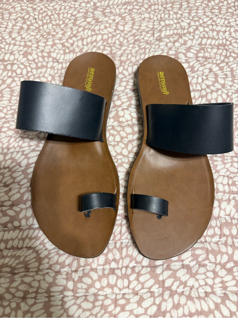 Aerosoft comfort style black sandal size 39